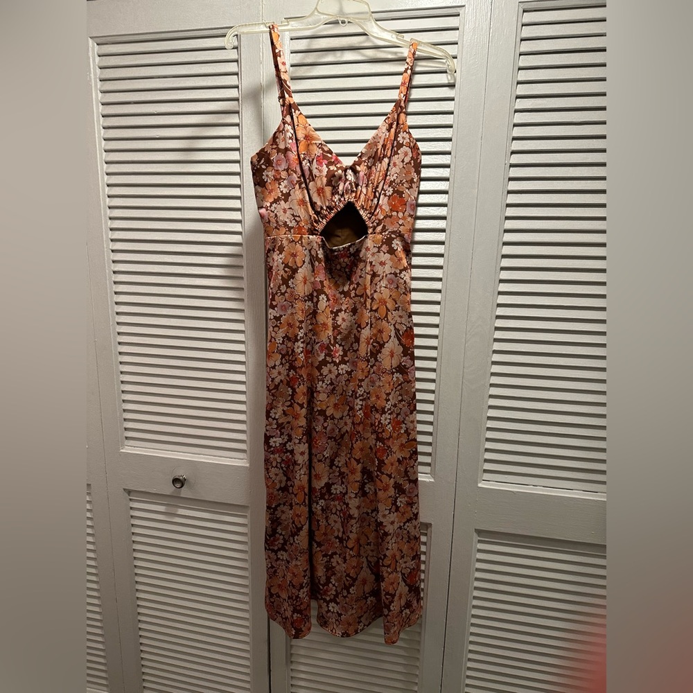 Worn Once - Hansen & Gretel Midi Floral Dress with Cutout